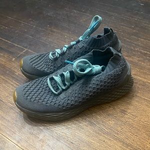 Grey NoBull knit runners